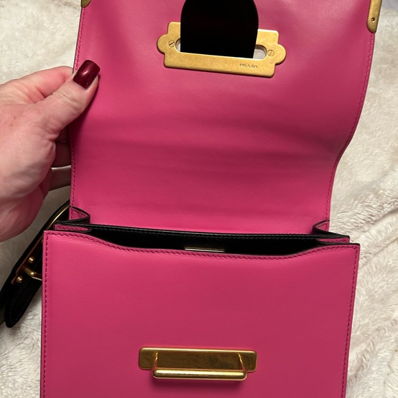 PRADA🩷City Calfskin saffiano cahier fuxia black bag💥sale!!!🔥 - Picture 9 of 13